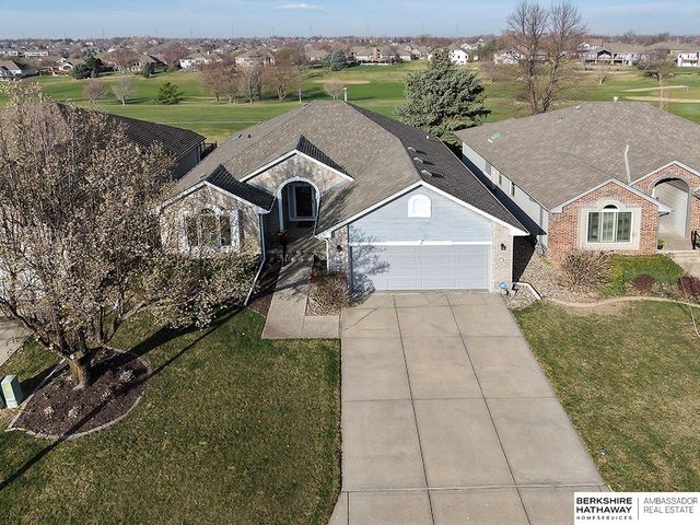 10012 S 172nd Circle, Omaha, NE 68136