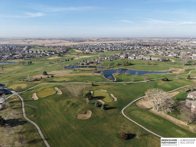 10012 S 172nd Circle, Omaha, NE 68136