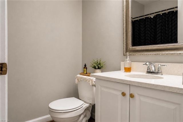 72 Arden DR, Newport News, VA 23601