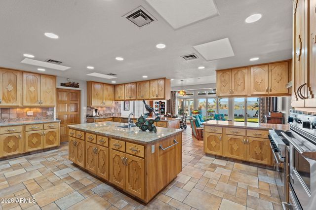 1490 W Camino Drive, Wickenburg, AZ 85390