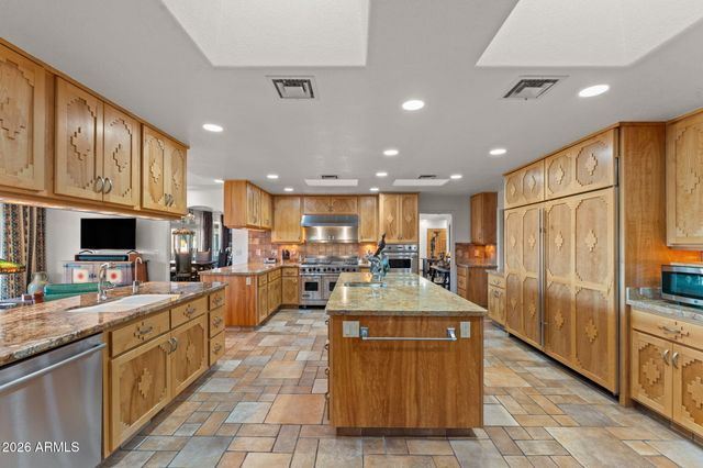 1490 W Camino Drive, Wickenburg, AZ 85390