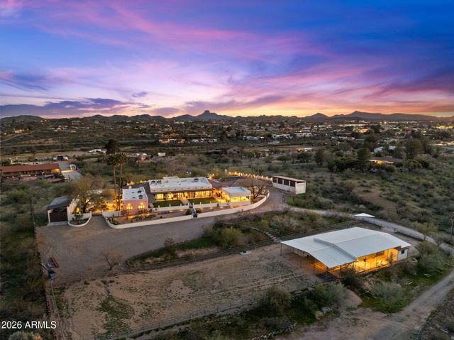 1490 W Camino Drive, Wickenburg, AZ 85390