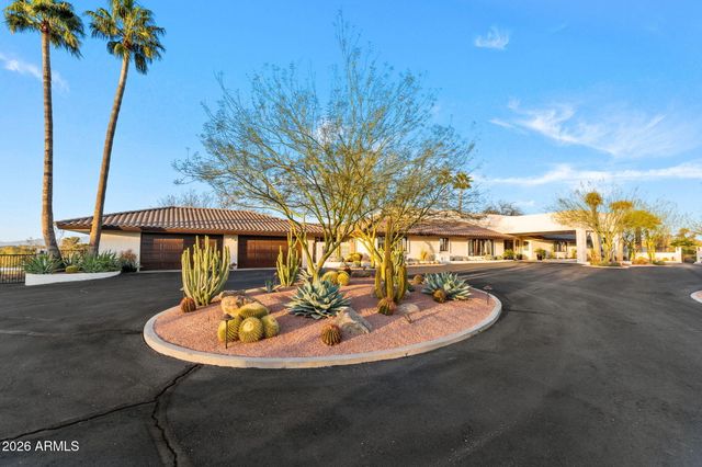 1490 W Camino Drive, Wickenburg, AZ 85390