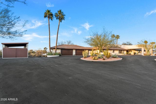 1490 W Camino Drive, Wickenburg, AZ 85390