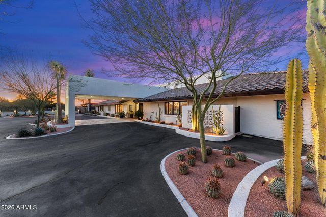 1490 W Camino Drive, Wickenburg, AZ 85390