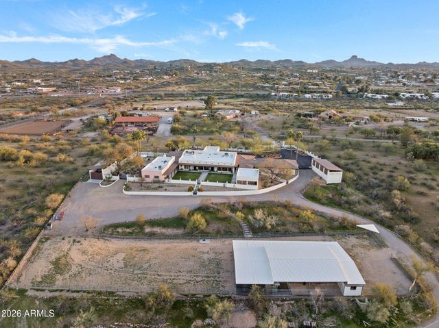 1490 W Camino Drive, Wickenburg, AZ 85390