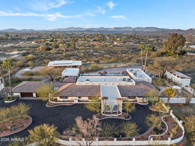 1490 W Camino Drive, Wickenburg, AZ 85390