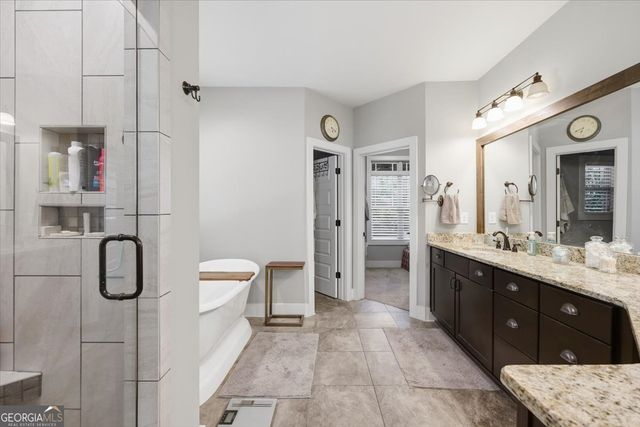 217 Crescent Drive, Forsyth, GA 31029