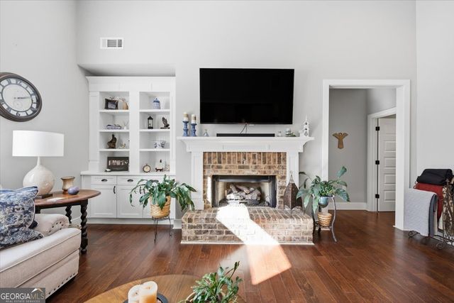 217 Crescent Drive, Forsyth, GA 31029