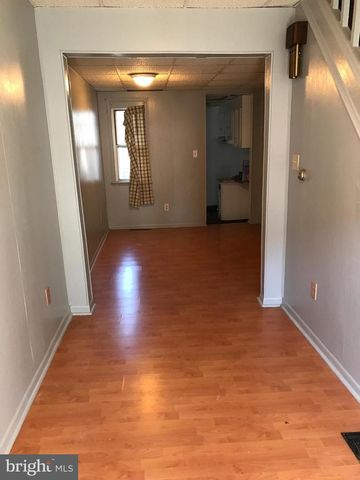 1037 COTTON ST, Reading, PA 19602