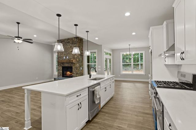 627 Three And Twenty Road, Easley, SC 29642