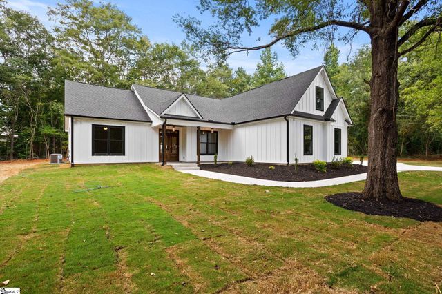 627 Three And Twenty Road, Easley, SC 29642