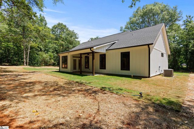 627 Three And Twenty Road, Easley, SC 29642
