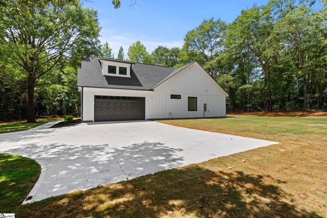 627 Three And Twenty Road, Easley, SC 29642