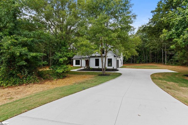 627 Three And Twenty Road, Easley, SC 29642