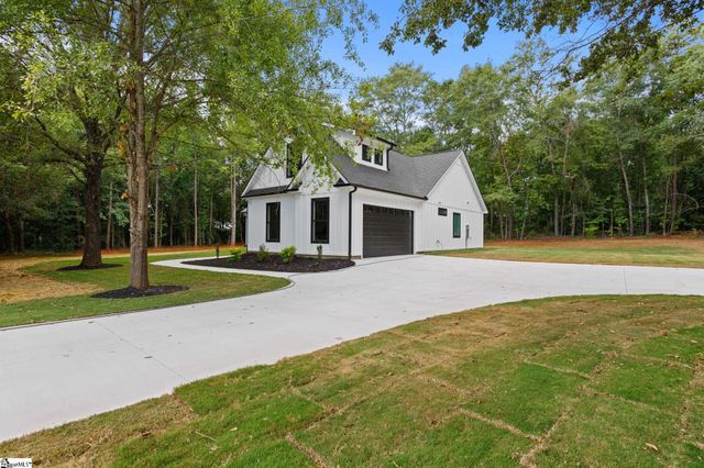 627 Three And Twenty Road, Easley, SC 29642