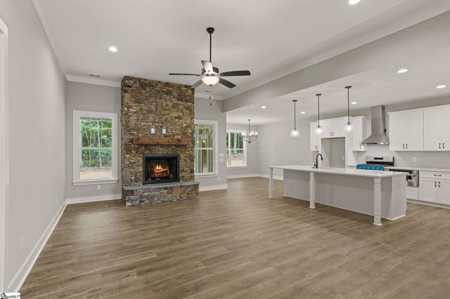 627 Three And Twenty Road, Easley, SC 29642