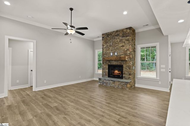 627 Three And Twenty Road, Easley, SC 29642
