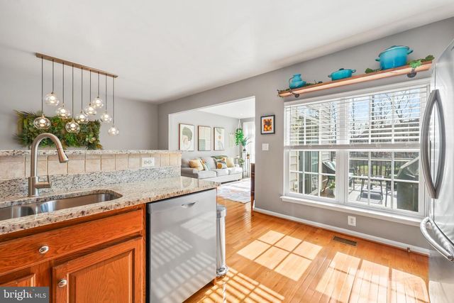 24662 KINGS CANYON SQ, Aldie, VA 20105