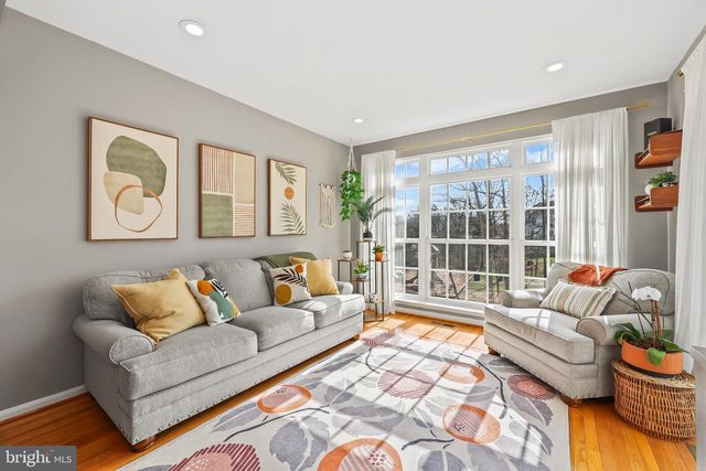 24662 KINGS CANYON SQ, Aldie, VA 20105