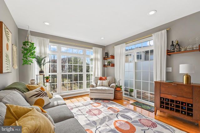 24662 KINGS CANYON SQ, Aldie, VA 20105