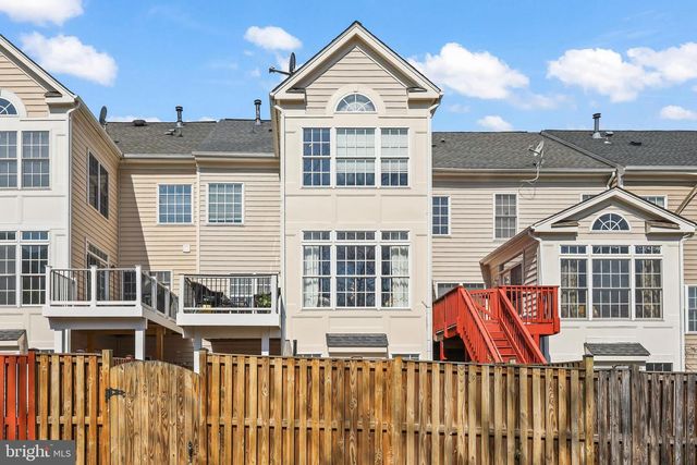 24662 KINGS CANYON SQ, Aldie, VA 20105