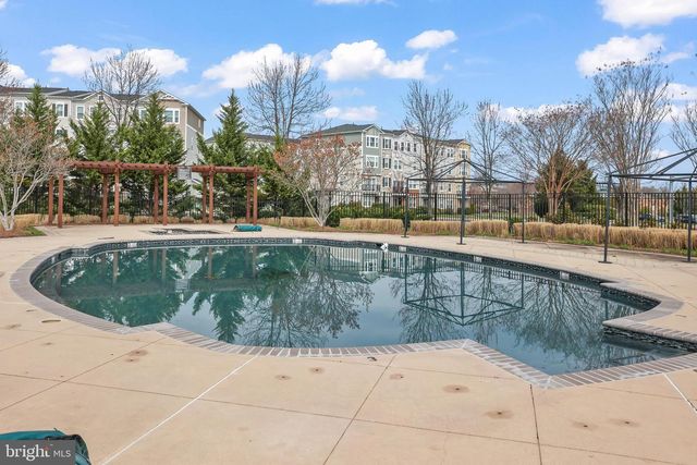 24662 KINGS CANYON SQ, Aldie, VA 20105