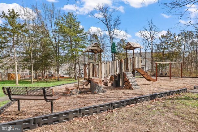 24662 KINGS CANYON SQ, Aldie, VA 20105