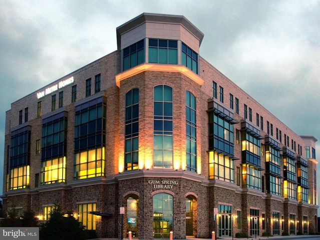 24662 KINGS CANYON SQ, Aldie, VA 20105