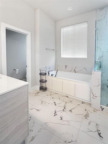 4702 Oats Street B, Houston, TX 77020