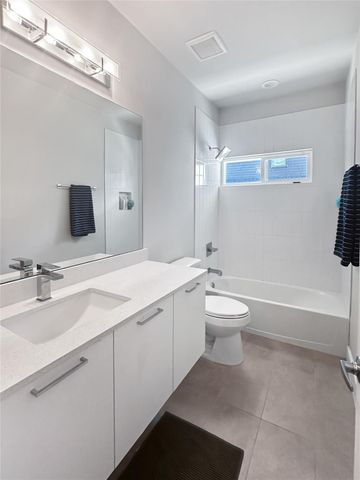 4702 Oats Street B, Houston, TX 77020