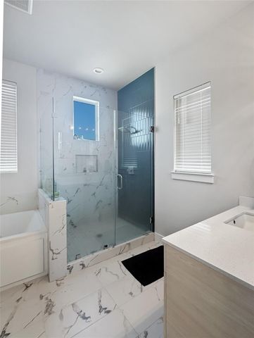 4702 Oats Street B, Houston, TX 77020