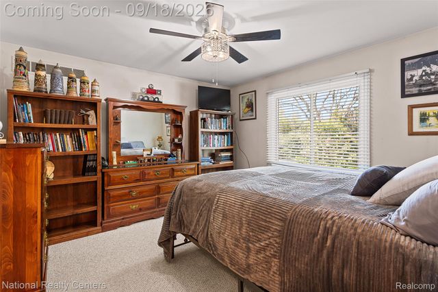 2414 Harrison Avenue, Rochester Hills, MI 48307