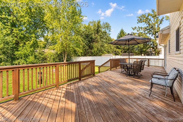 2414 Harrison Avenue, Rochester Hills, MI 48307