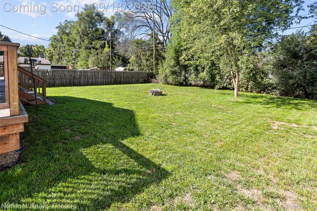 2414 Harrison Avenue, Rochester Hills, MI 48307