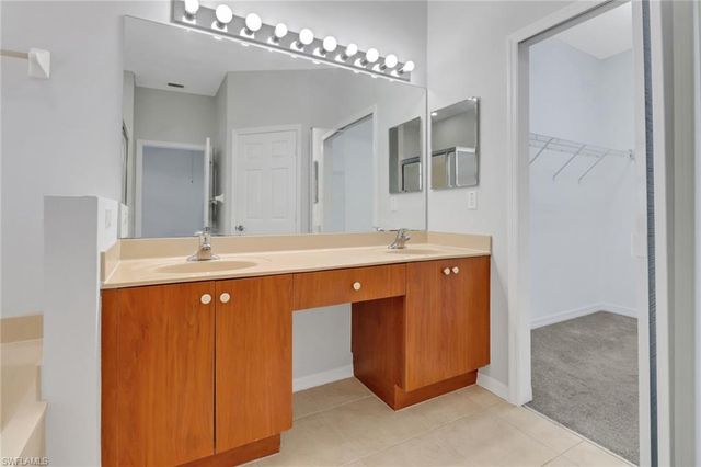 15243 Summit Place CIR 247, Naples, FL 34119