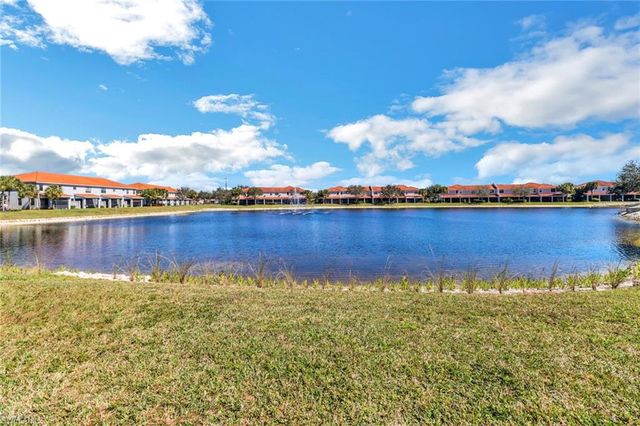 15243 Summit Place CIR 247, Naples, FL 34119