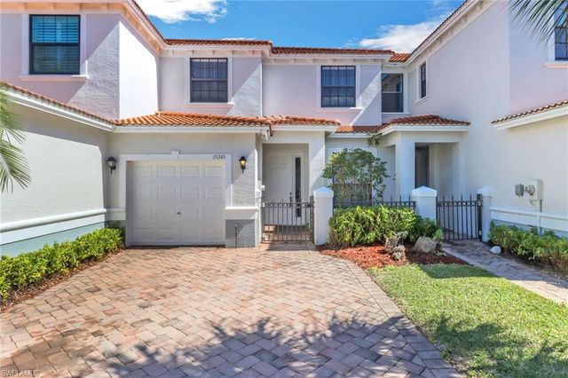 15243 Summit Place CIR 247, Naples, FL 34119