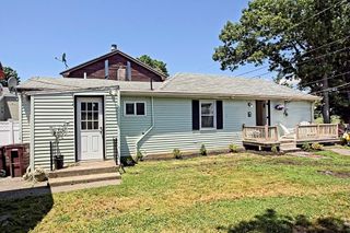 14 Putnam Rd, Revere, MA 02151