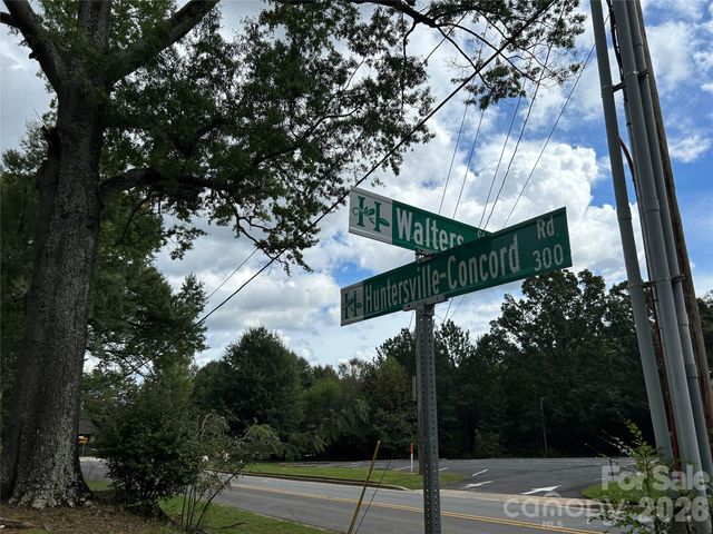 305 Huntersville Concord Road, Huntersville, NC 28078