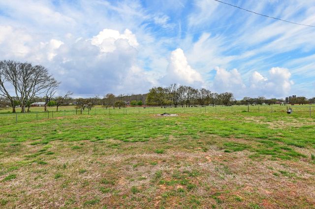 2117 Ardmore Hwy, Ardmore, TN 38449