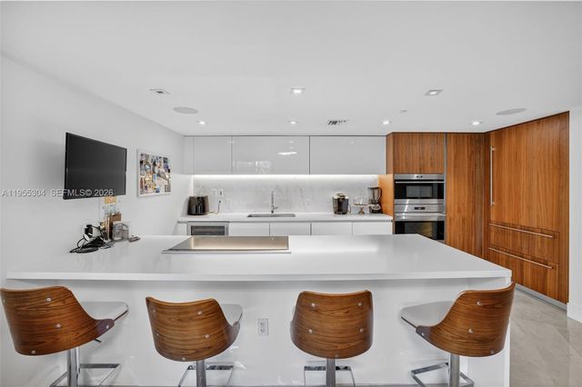 701 N Fort Lauderdale Beach Blvd 114, Fort Lauderdale, FL 33304