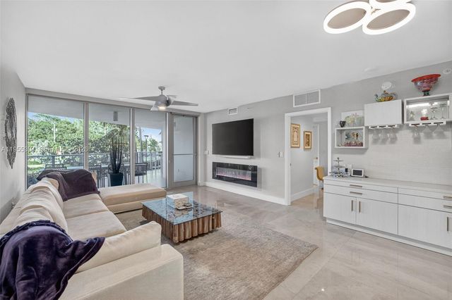 701 N Fort Lauderdale Beach Blvd 114, Fort Lauderdale, FL 33304