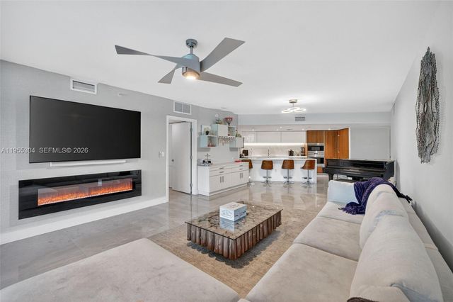 701 N Fort Lauderdale Beach Blvd 114, Fort Lauderdale, FL 33304