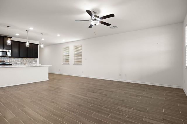 129 Adeline RD, Hutto, TX 78634