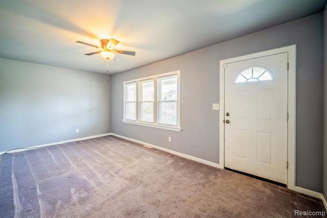 39 W Westfield Street, Ecorse, MI 48229