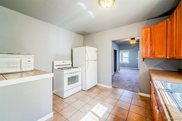 39 W Westfield Street, Ecorse, MI 48229