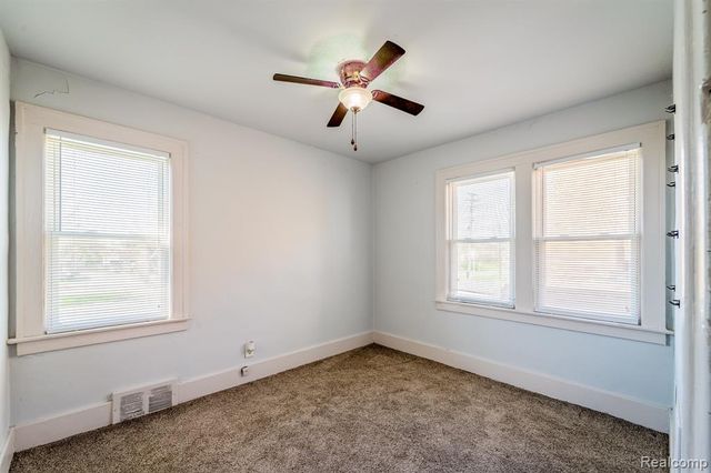 39 W Westfield Street, Ecorse, MI 48229