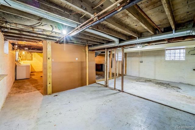 39 W Westfield Street, Ecorse, MI 48229