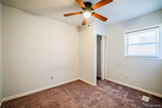 39 W Westfield Street, Ecorse, MI 48229